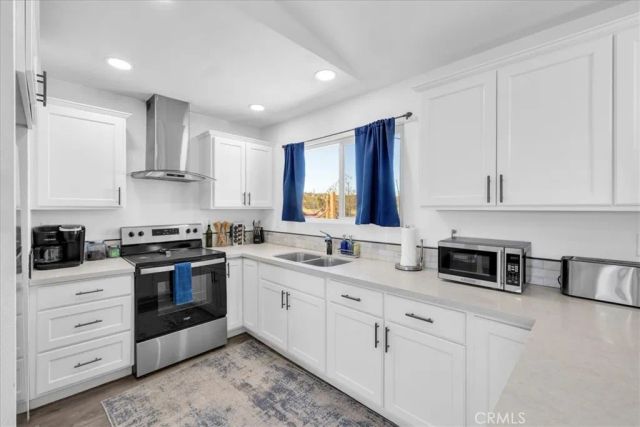 670 Ducor Avenue, Landers, CA 92285