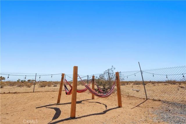 670 Ducor Avenue, Landers, CA 92285