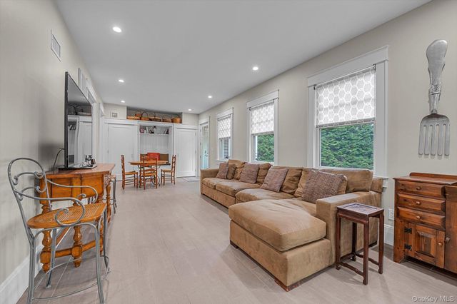 1 Deepdale Drive, Great Neck, NY 11021