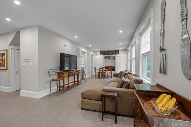 1 Deepdale Drive, Great Neck, NY 11021