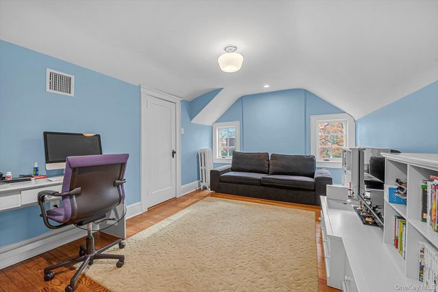 1 Deepdale Drive, Great Neck, NY 11021