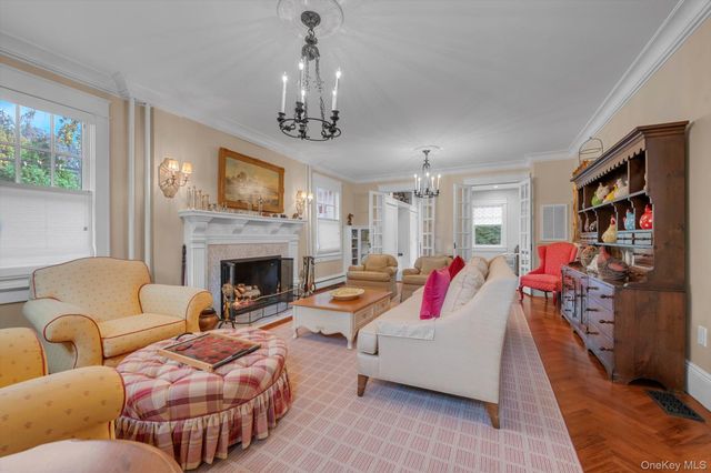 1 Deepdale Drive, Great Neck, NY 11021