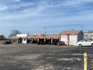 9197 Saint Charles Rock Road, St John, MO 63114