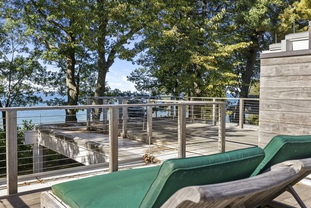 1600 Rocky Gap Road, Benton Harbor, MI 49022