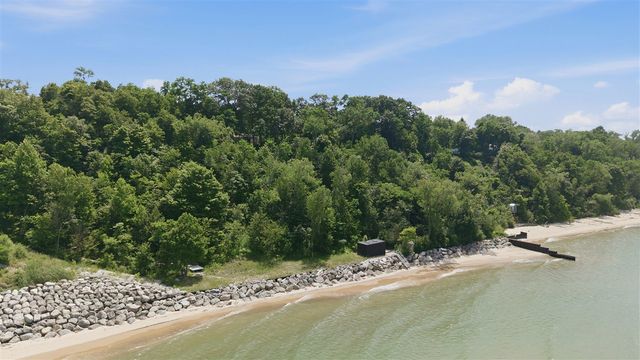 1600 Rocky Gap Road, Benton Harbor, MI 49022