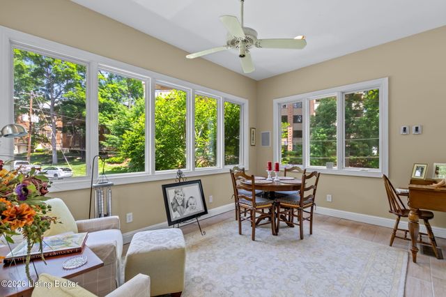 1618 Spring Dr, Louisville, KY 40205