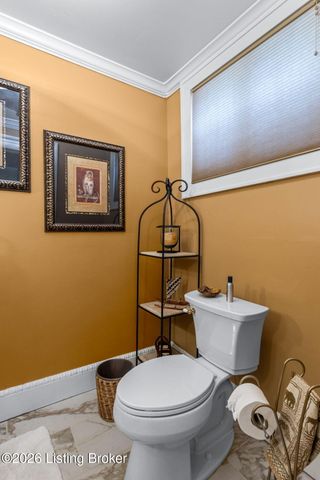 1618 Spring Dr, Louisville, KY 40205