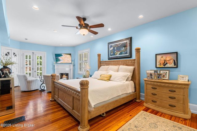 1618 Spring Dr, Louisville, KY 40205