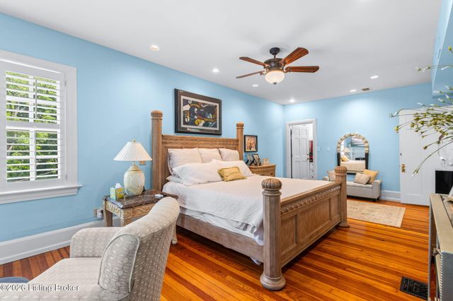 1618 Spring Dr, Louisville, KY 40205