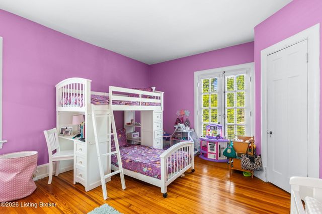 1618 Spring Dr, Louisville, KY 40205