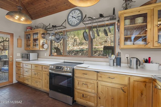 51 Redrock Drive, Patagonia, AZ 85624