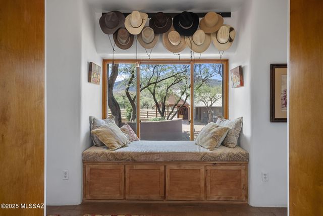 51 Redrock Drive, Patagonia, AZ 85624