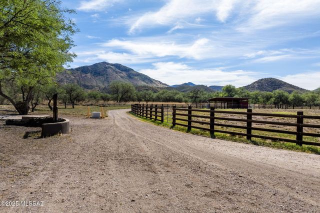 51 Redrock Drive, Patagonia, AZ 85624