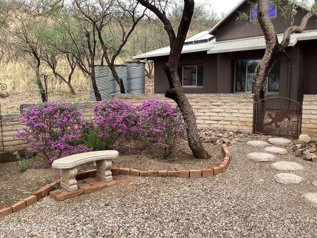 51 Redrock Drive, Patagonia, AZ 85624