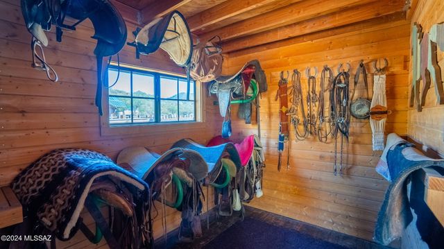 51 Redrock Drive, Patagonia, AZ 85624