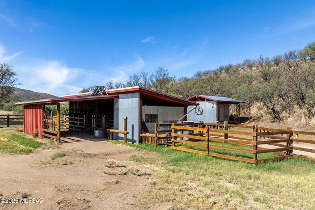 51 Redrock Drive, Patagonia, AZ 85624
