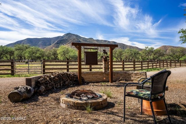 51 Redrock Drive, Patagonia, AZ 85624