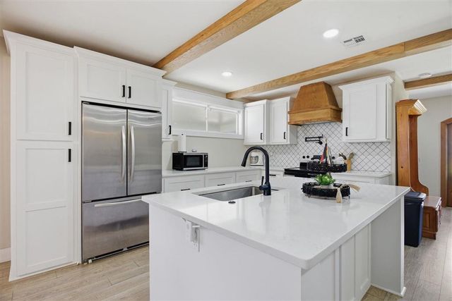 622 May Street, Jennings, LA 70546