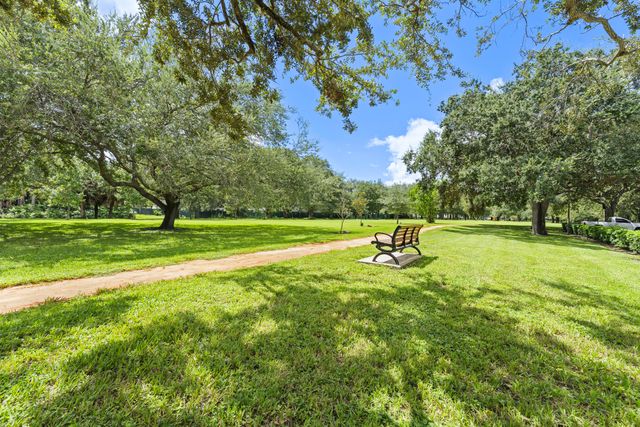 309 KELSEY PARK Circle, Palm Beach Gardens, FL 33410