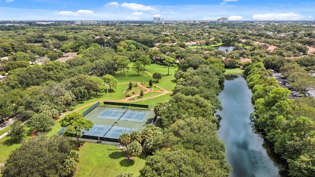 309 KELSEY PARK Circle, Palm Beach Gardens, FL 33410