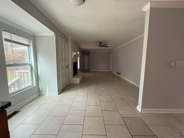 2580 NW Lake Capri Road, Conyers, GA 30012