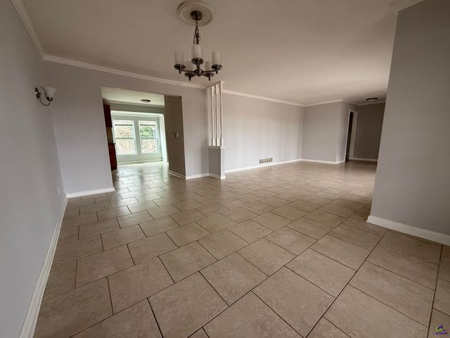 2580 NW Lake Capri Road, Conyers, GA 30012