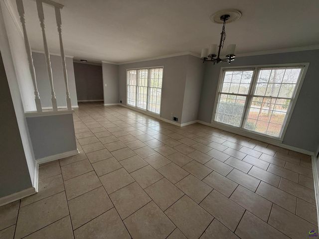 2580 NW Lake Capri Road, Conyers, GA 30012