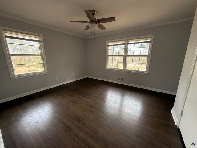 2580 NW Lake Capri Road, Conyers, GA 30012