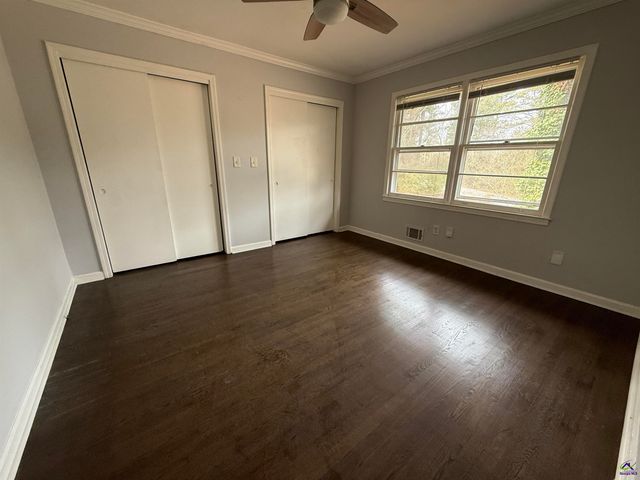 2580 NW Lake Capri Road, Conyers, GA 30012