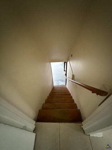 2580 NW Lake Capri Road, Conyers, GA 30012