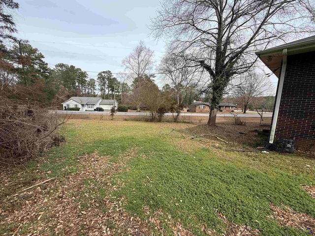 2580 NW Lake Capri Road, Conyers, GA 30012