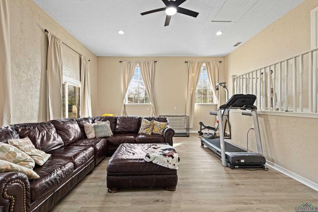 309 Dancer Dr, Longview, TX 75604