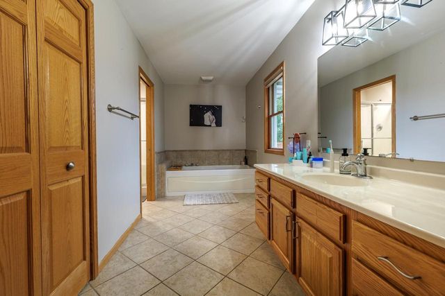 4350 Mariah DRIVE N, La Crosse, WI 54601