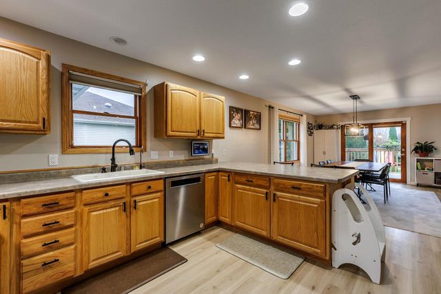 4350 Mariah DRIVE N, La Crosse, WI 54601