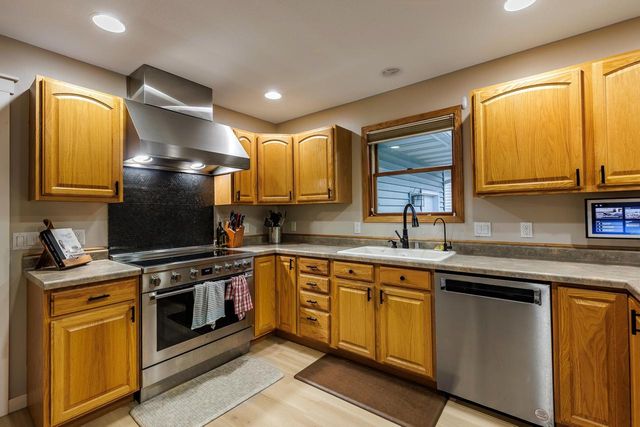 4350 Mariah DRIVE N, La Crosse, WI 54601