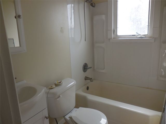 3216 ELMWOOD Avenue, Erie, PA 16508