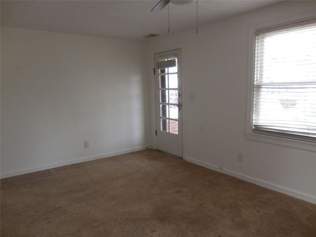 3216 ELMWOOD Avenue, Erie, PA 16508