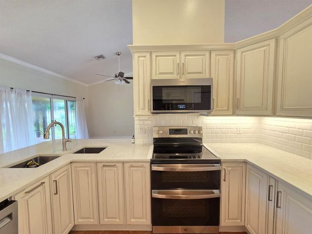 13053 Meadowbreeze Drive, Wellington, FL 33414