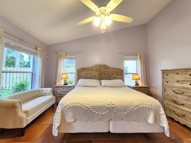 13053 Meadowbreeze Drive, Wellington, FL 33414