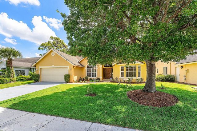 13053 Meadowbreeze Drive, Wellington, FL 33414