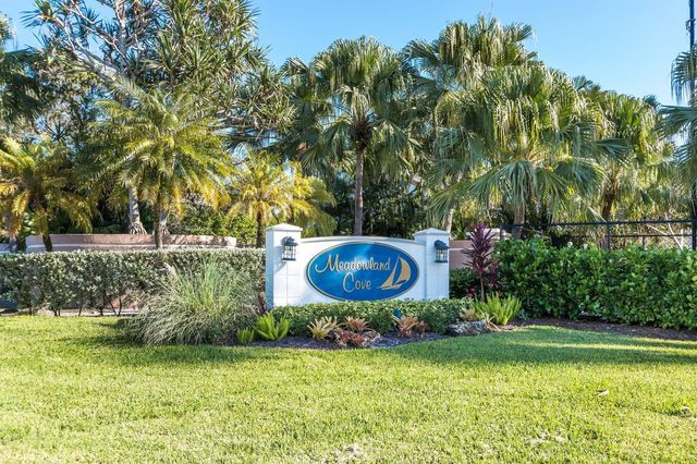 13053 Meadowbreeze Drive, Wellington, FL 33414