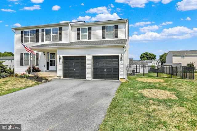 29 SOLVAY DR, Reading, PA 19605