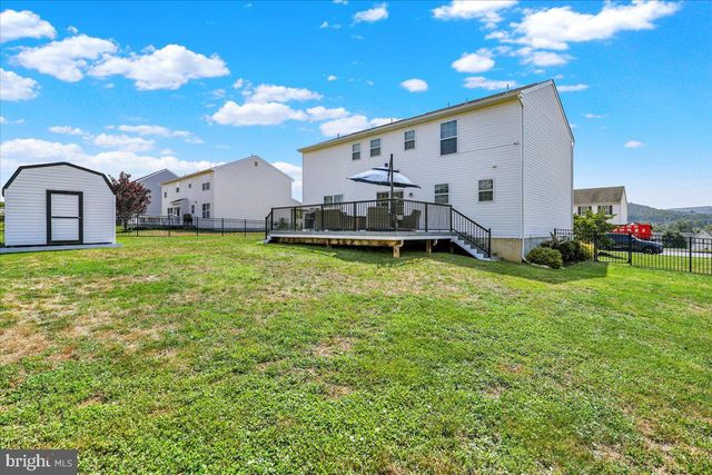 29 SOLVAY DR, Reading, PA 19605