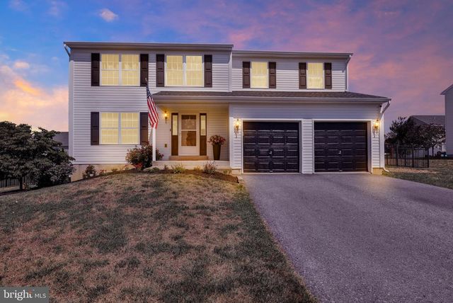 29 SOLVAY DR, Reading, PA 19605