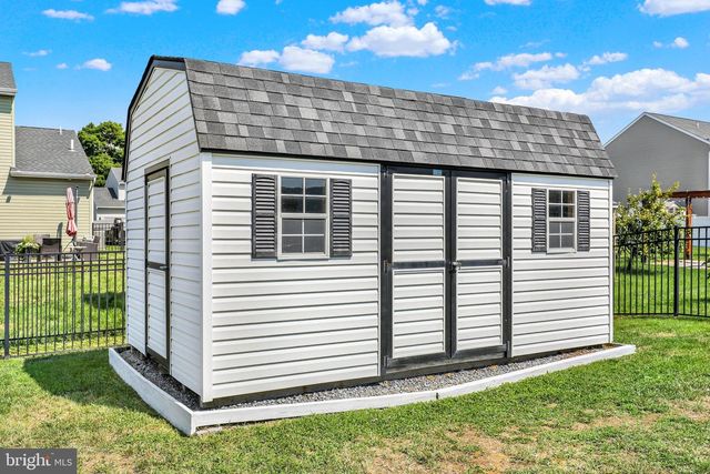 29 SOLVAY DR, Reading, PA 19605