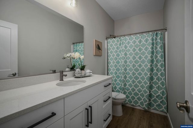 6663 Naomi Danielle St SE, Salem, OR 97306