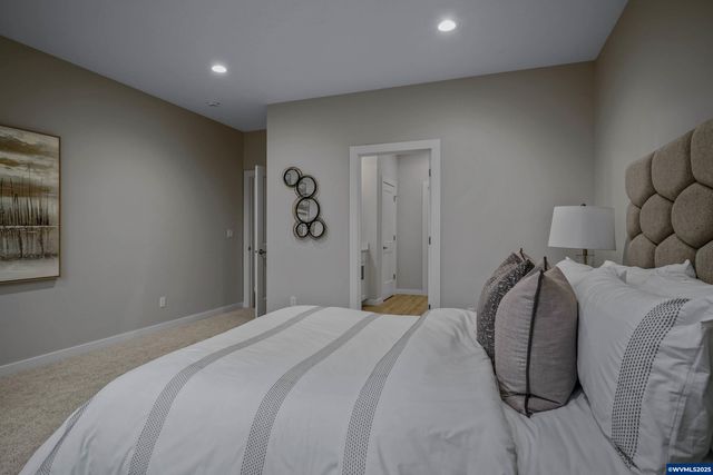 6663 Naomi Danielle St SE, Salem, OR 97306