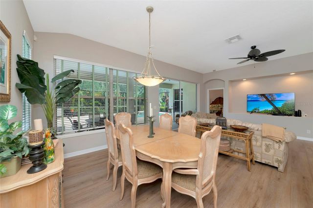 706 MISTY POND COURT, Bradenton, FL 34212
