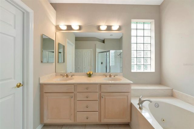 706 MISTY POND COURT, Bradenton, FL 34212