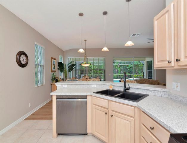 706 MISTY POND COURT, Bradenton, FL 34212